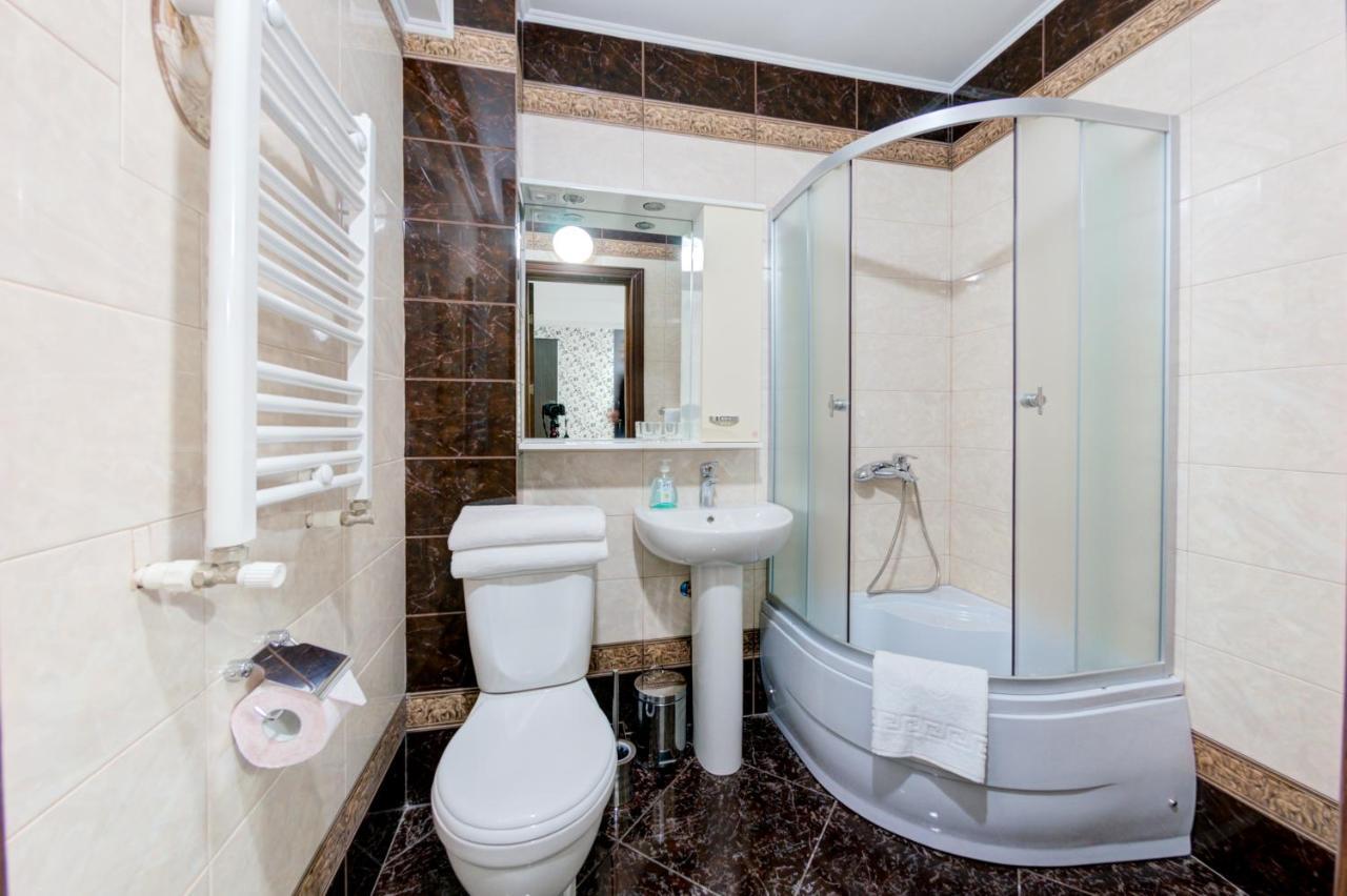 Catherine Hotel Chişinău Extérieur photo